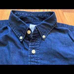 Gap Button down shirt- lightweight
